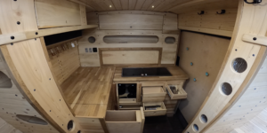 ford transit vestavba, vanlife